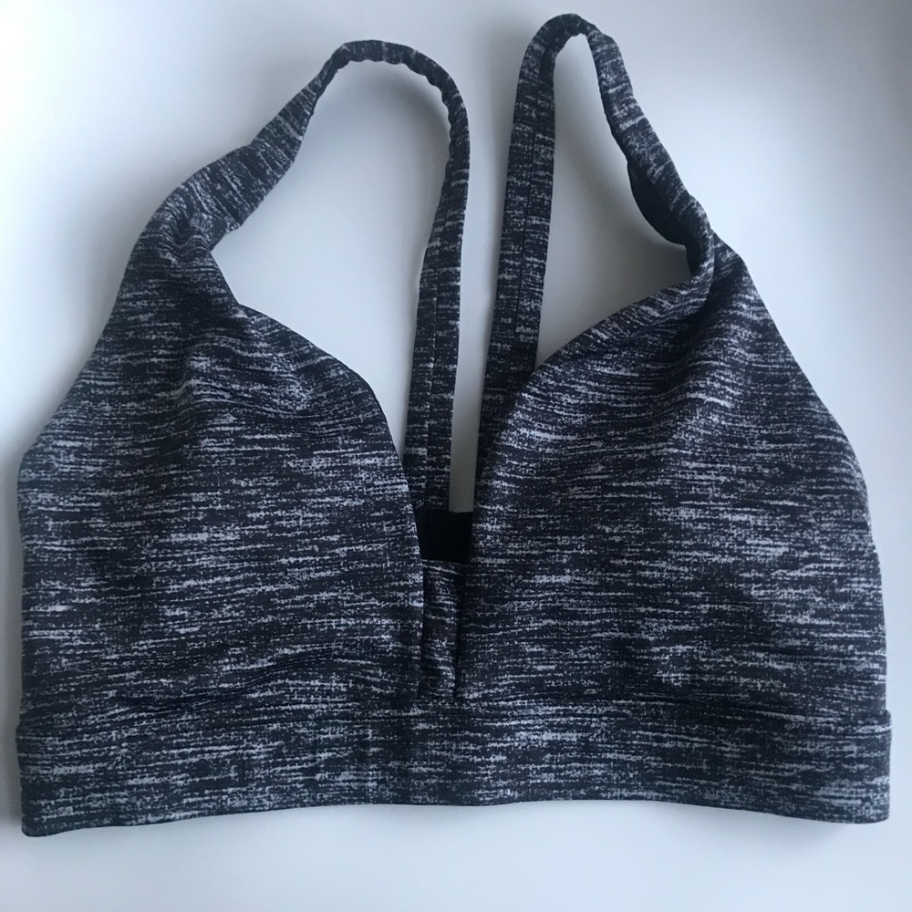 VICTORIA’S SECRET SPORTS BRA